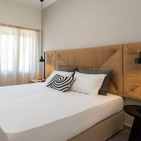 Anemelia Luxury *