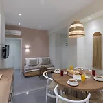 Anemelia Luxury 아르고스톨리온