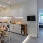 아파트 Anemelia Luxury 아르고스톨리온