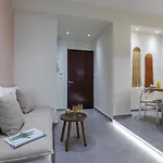 아파트 Anemelia Luxury 아르고스톨리온