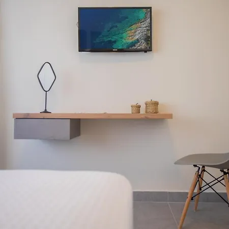 Anemelia Luxury شقة أرغوستولي