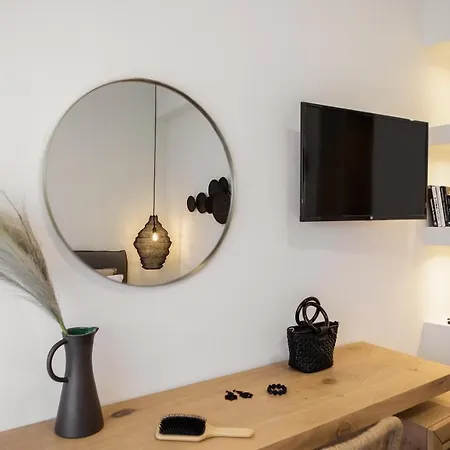 Anemelia Luxury Apartment