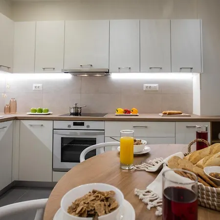 Anemelia Luxury Apartment *