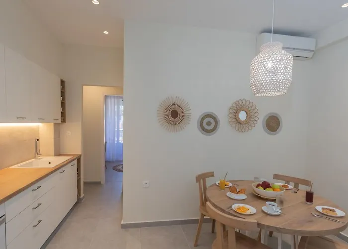 Anemelia Luxury *