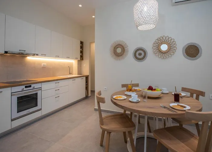 דירה Anemelia Luxury *
