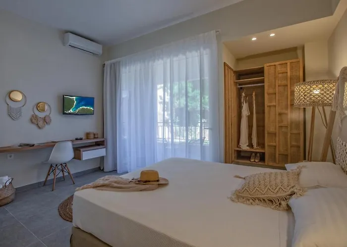 Anemelia Luxury