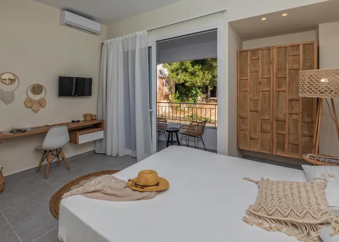 Anemelia Luxury ארגוסטולי