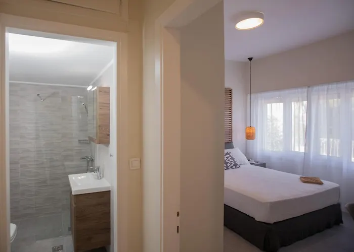 Anemelia Luxury