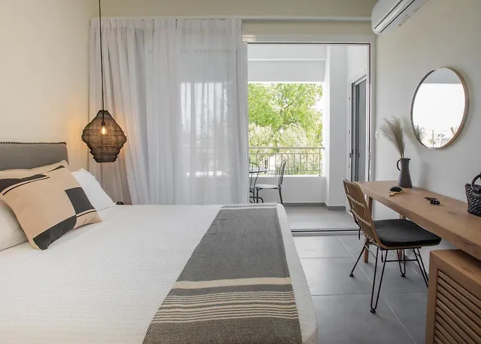 Anemelia Luxury *