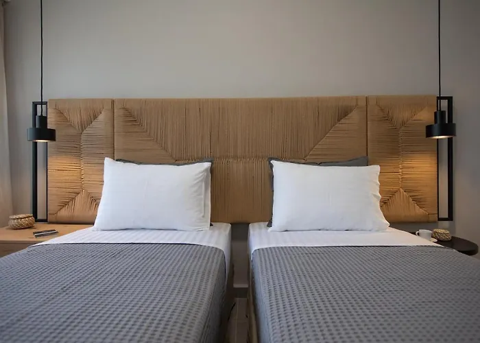 Anemelia Luxury * ארגוסטולי