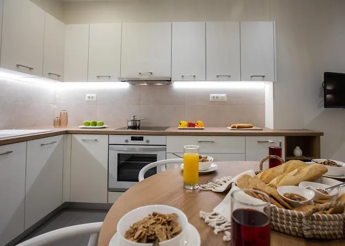 Anemelia Luxury דירה *