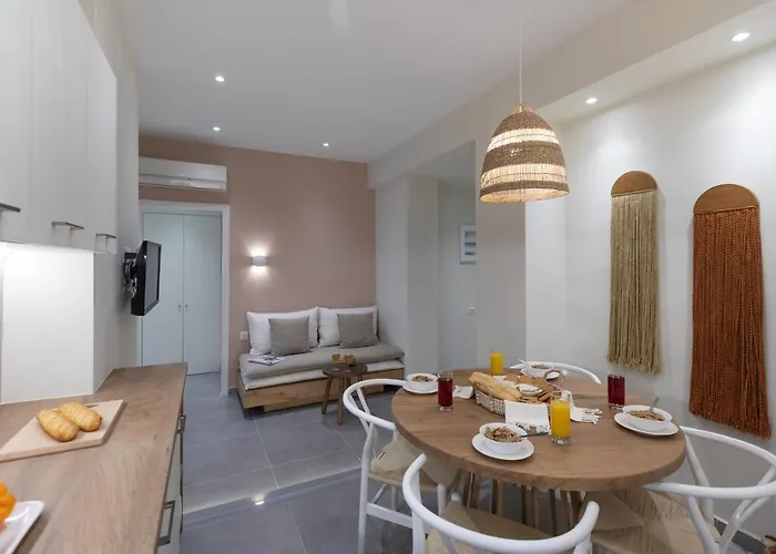 Anemelia Luxury ארגוסטולי