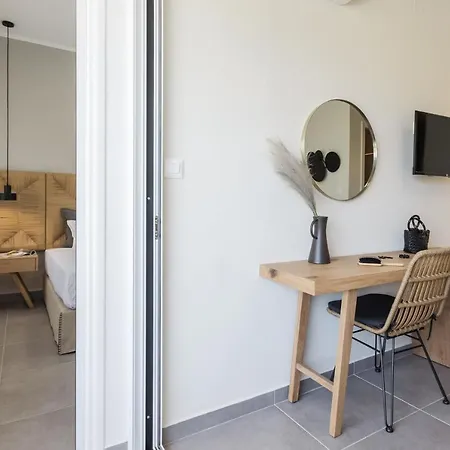 Anemelia Luxury