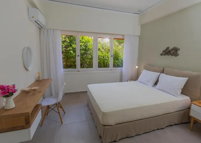 Anemelia Luxury *
